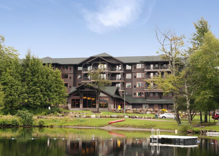 New York Lake Placid Facade