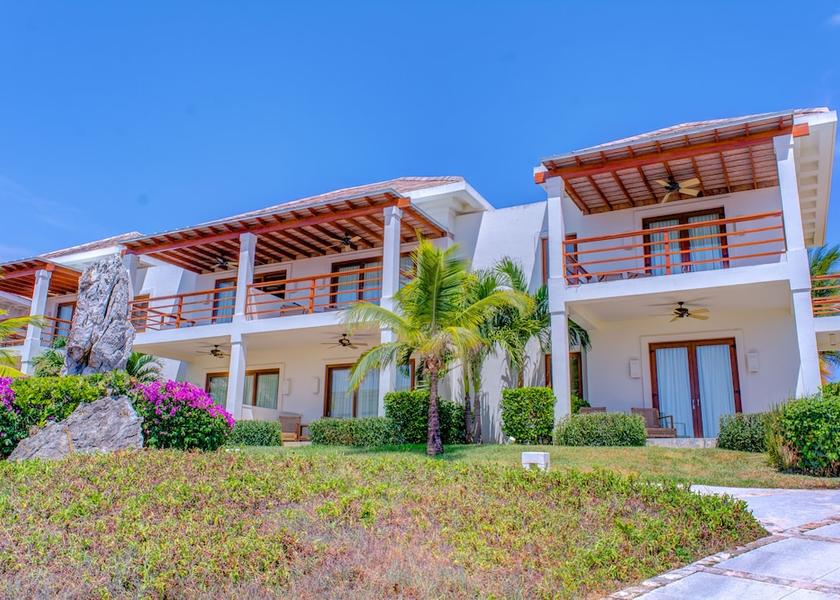 Bay Islands Roatan Exterior detail
