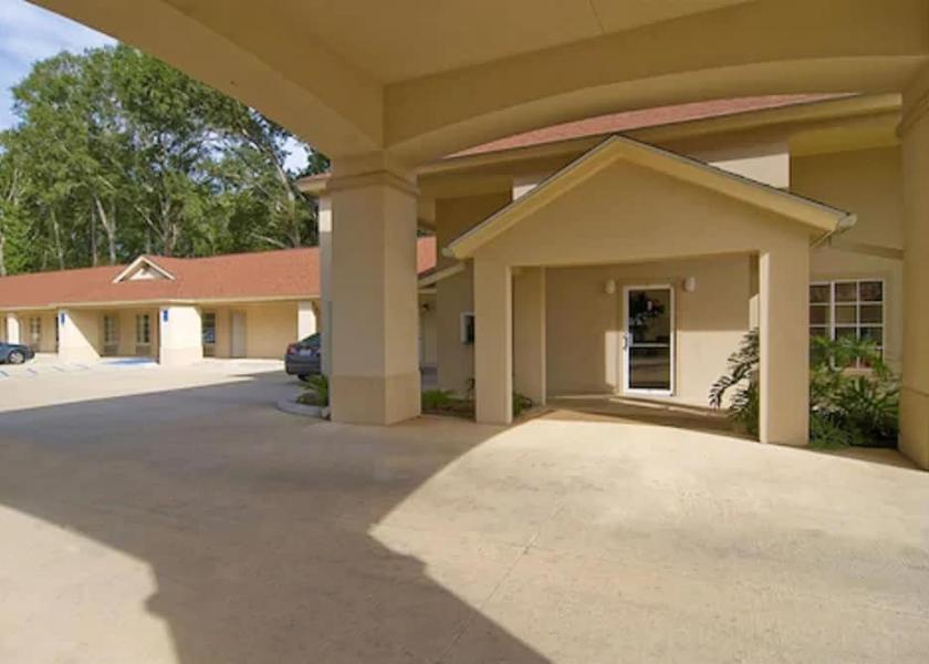 Louisiana Deridder Entrance