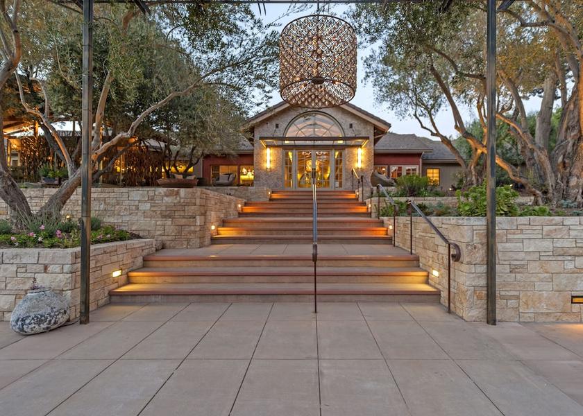 California Carmel Valley Front of property