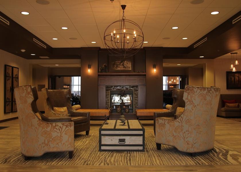 North Dakota Watford City Lobby sitting area