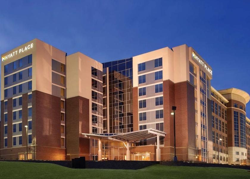 Missouri Chesterfield Exterior Detail