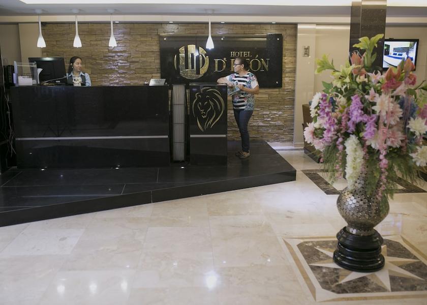 Santander Bucaramanga Lobby