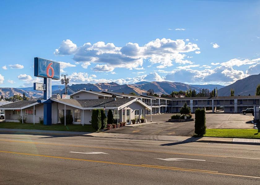 Washington Wenatchee Front of property