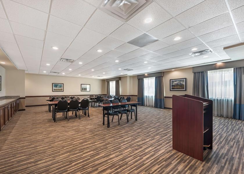 Kentucky La Grange Meeting Room