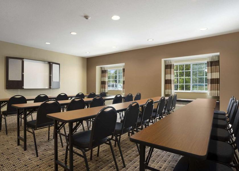 Ohio Carrollton Meeting Room