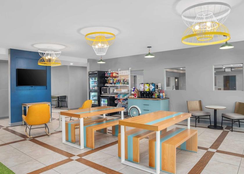 North Dakota Minot Lobby
