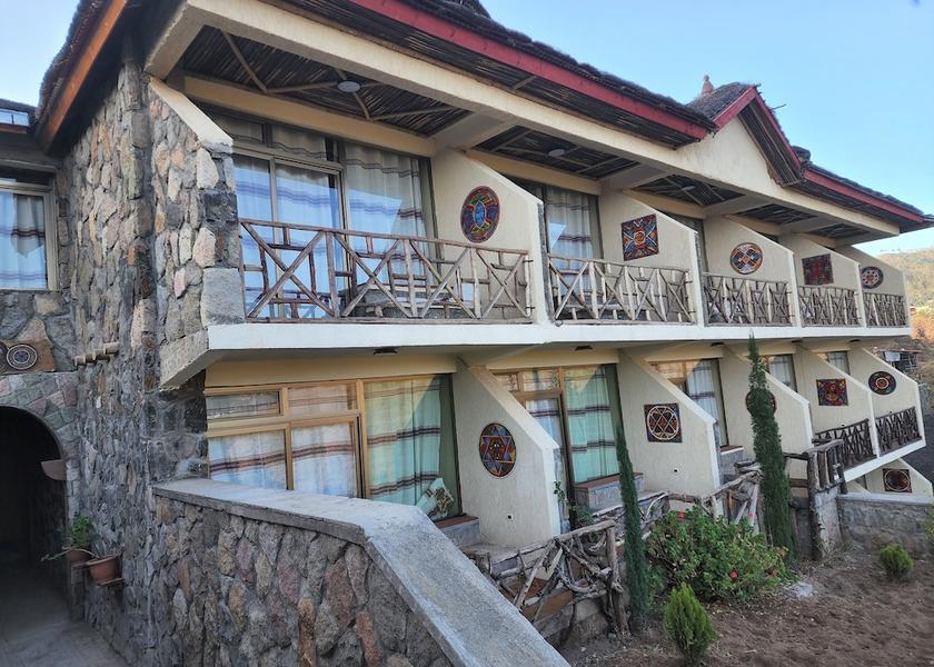 Lalibela Facade