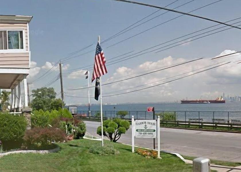 New York Staten Island Exterior Detail