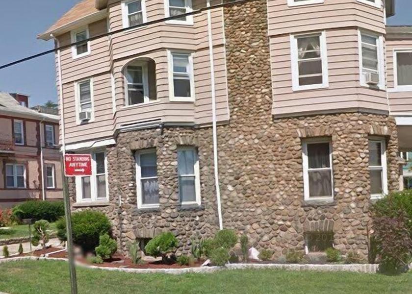 New York Staten Island Exterior Detail