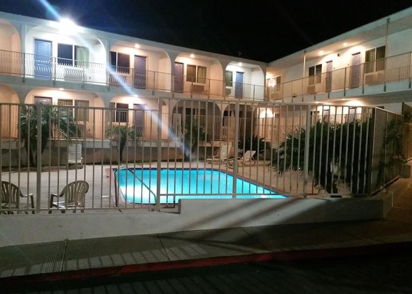 California Oceanside Outdoor pool