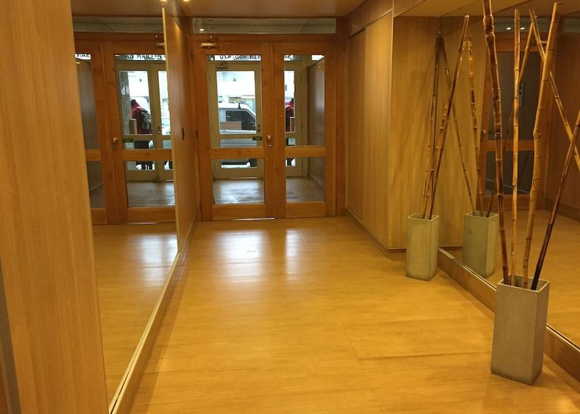  Bariloche Interior Entrance