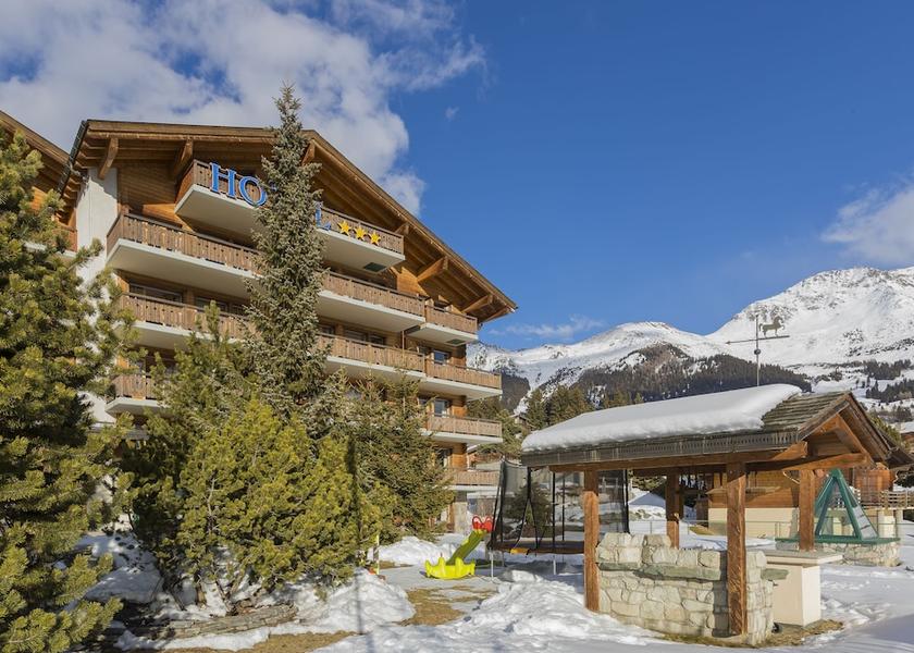 Valais Bagnes Front of property