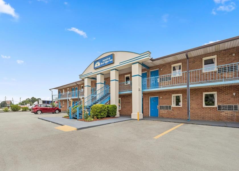 North Carolina Roxboro Exterior Detail