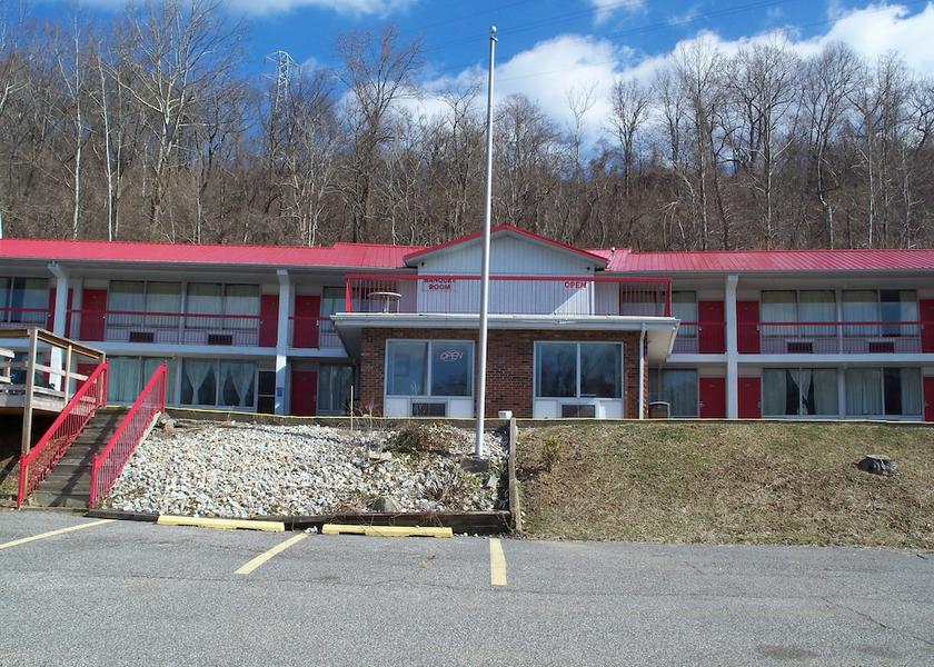 Ohio South Point Facade