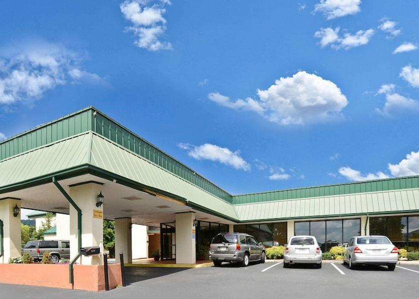 Georgia Covington Exterior Detail