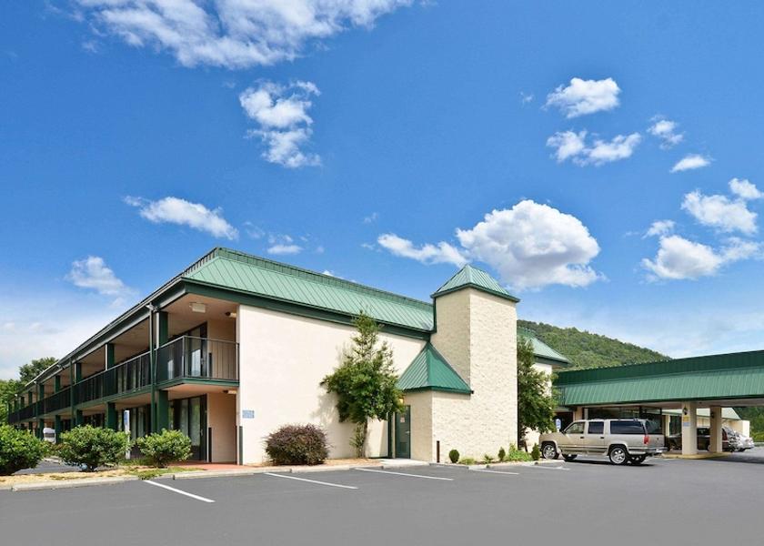 Georgia Covington Exterior Detail