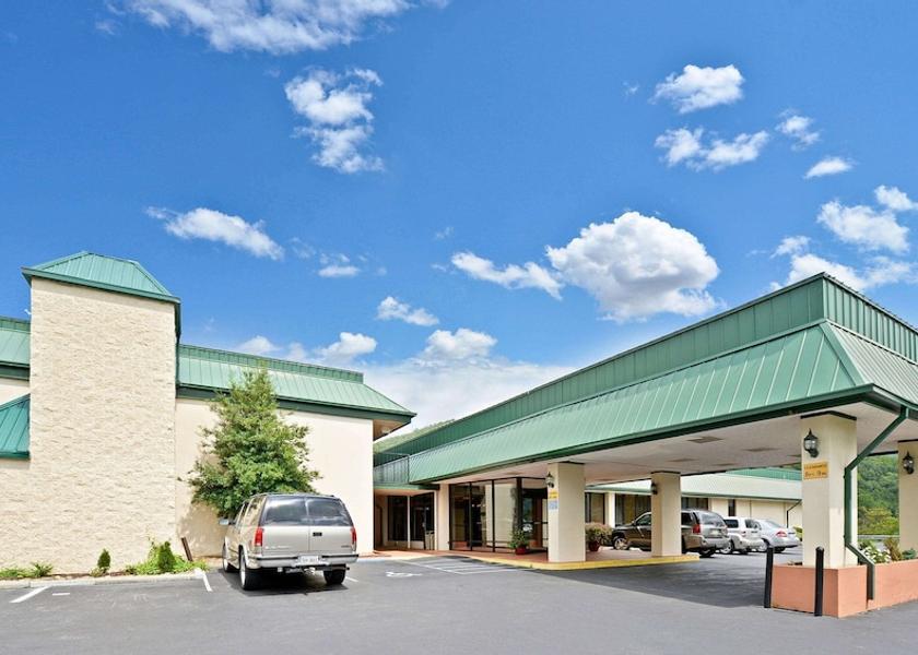 Georgia Covington Exterior Detail