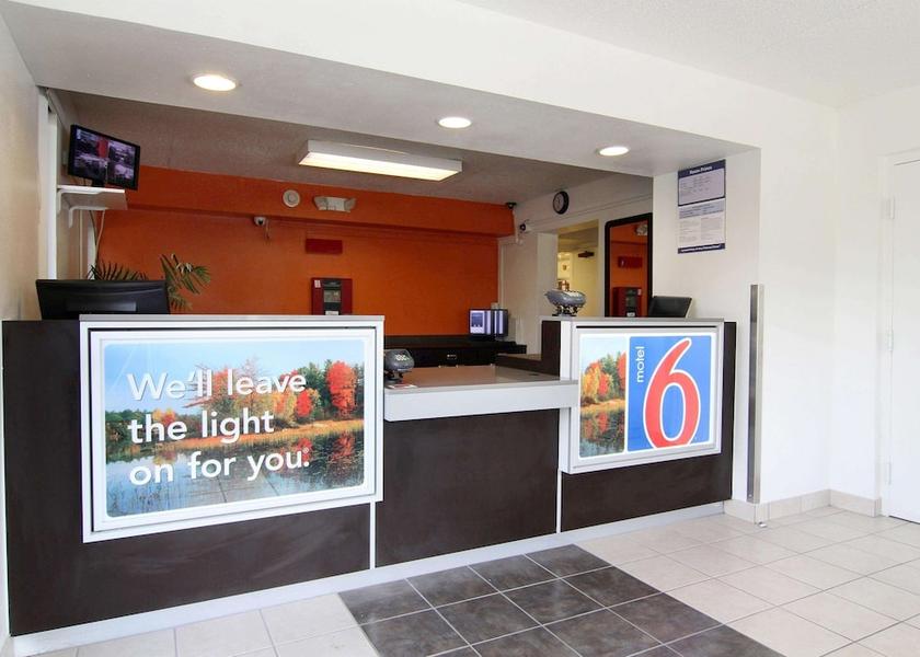 Ohio Middleburg Heights Lobby
