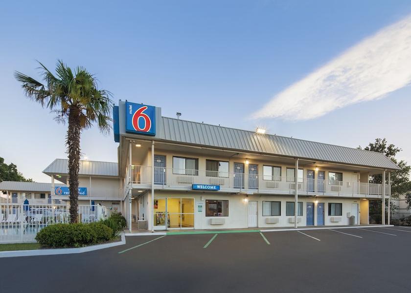 California Woodland Exterior Detail