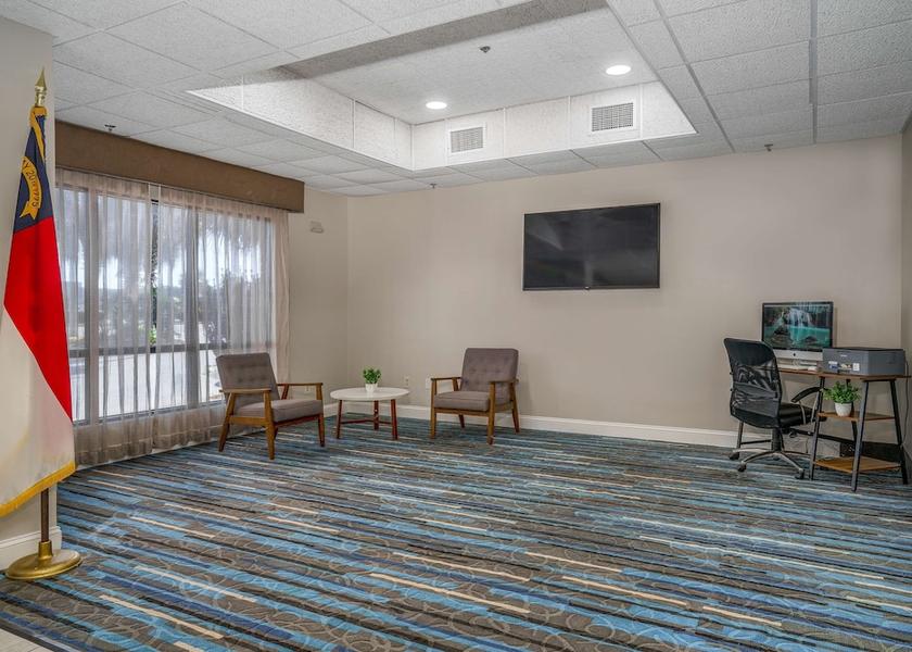 North Carolina Cedar Point Business Centre