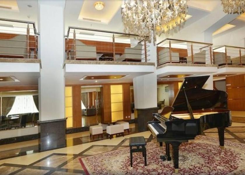  Luanda Lobby