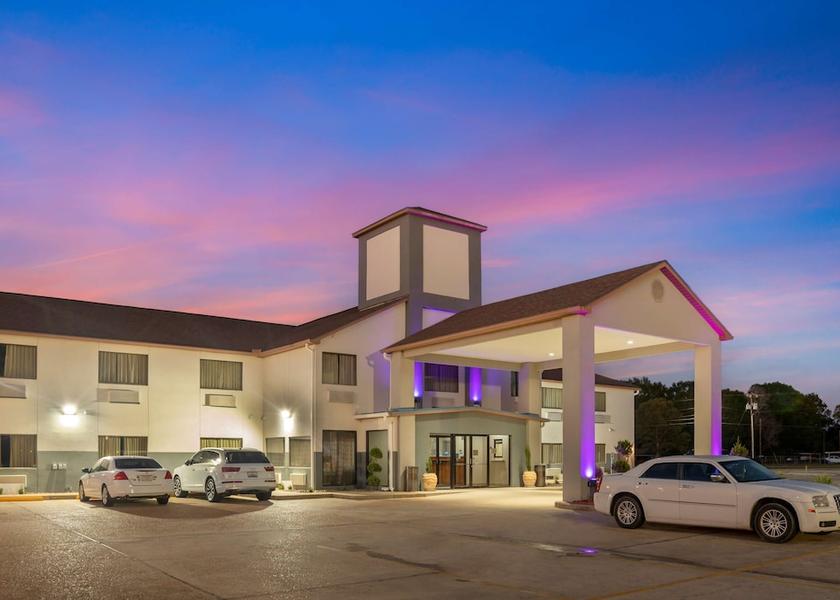 Louisiana Ville Platte Exterior Detail