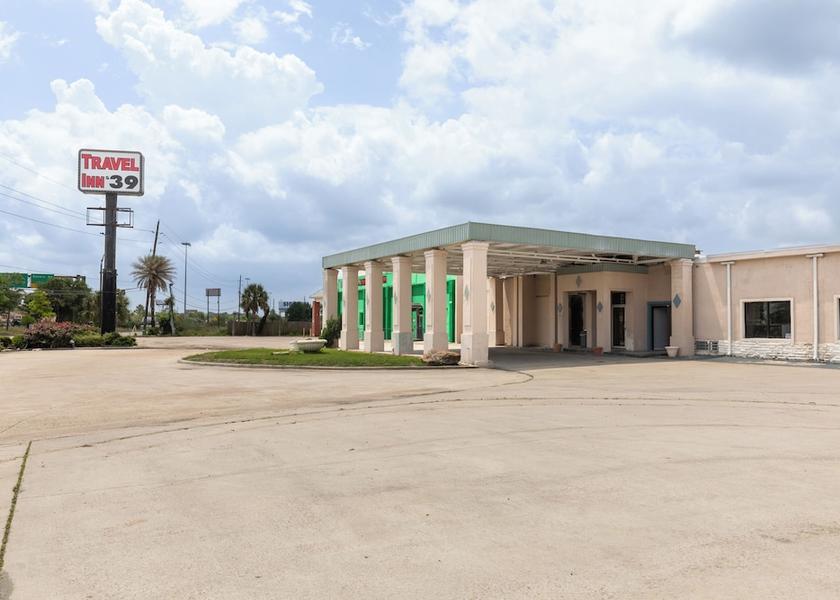 Texas Humble Front of property