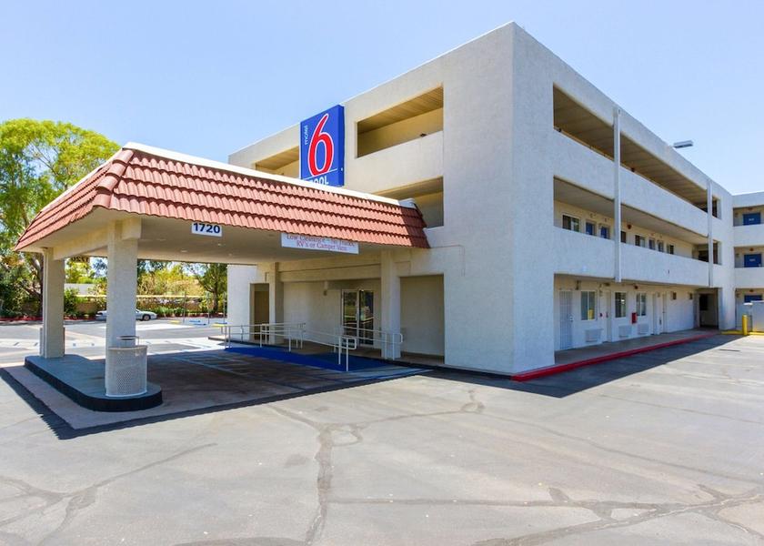 Arizona Tempe Exterior Detail