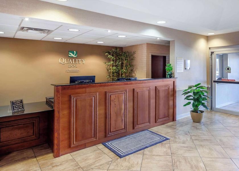 Georgia Smyrna Lobby