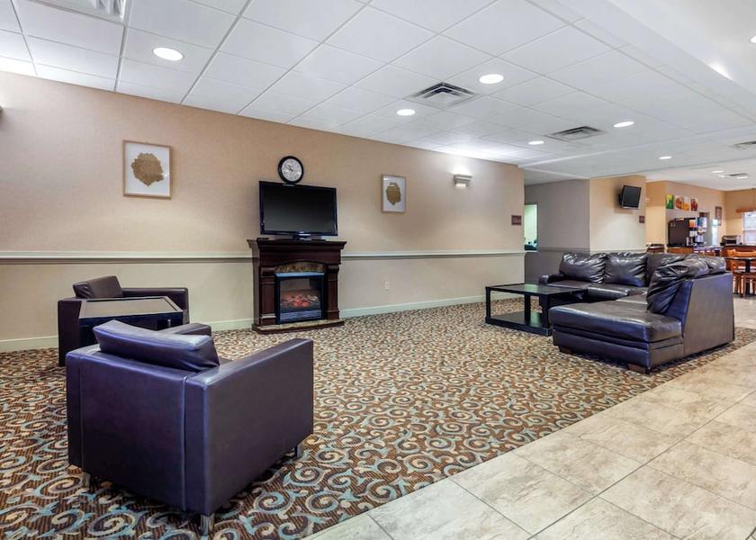 Georgia Smyrna Lobby