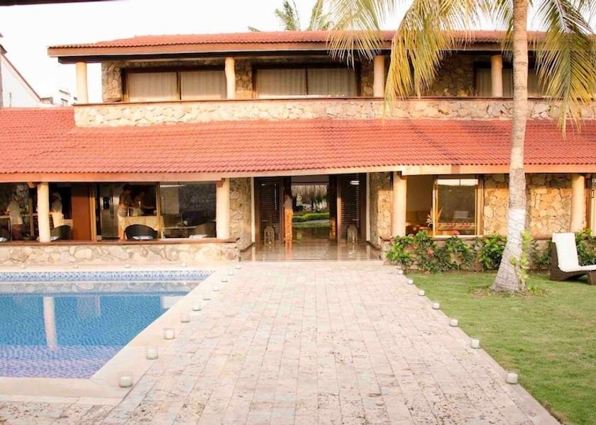 Magdalena Santa Marta Exterior Detail