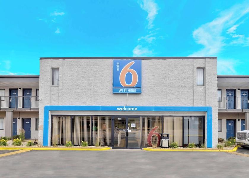 Illinois villa park Exterior Detail