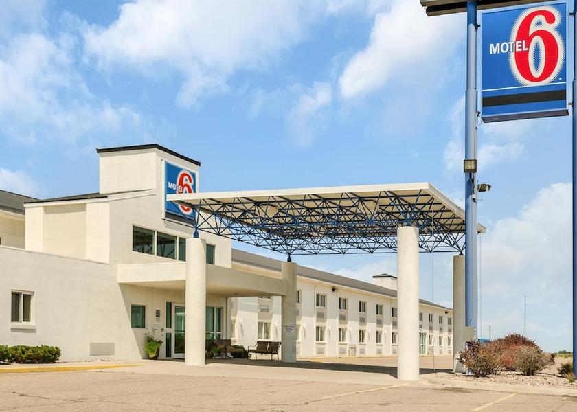 Nebraska Big Springs Facade