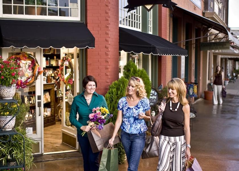 Texas Grapevine Shopping mall
