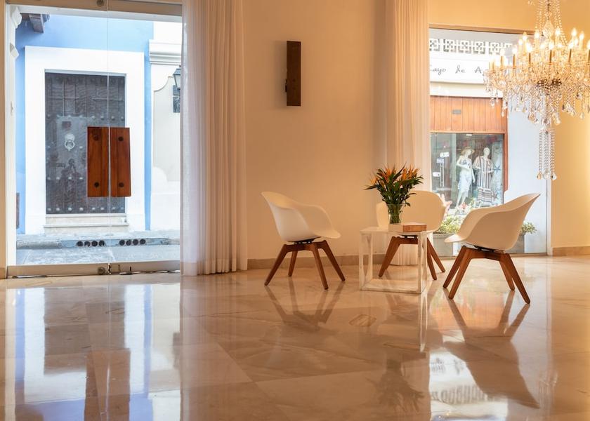 Bolívar Cartagena Interior Entrance