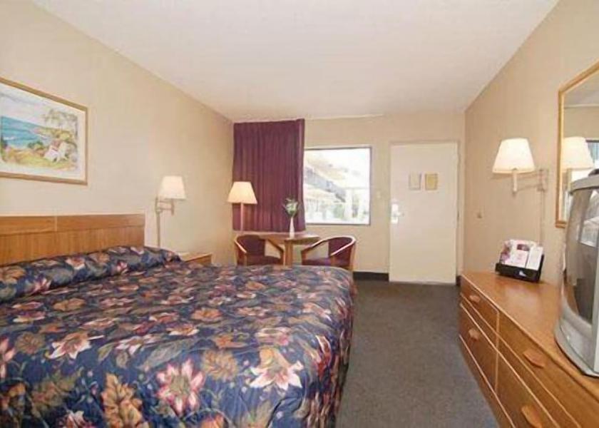 Florida Avon Park Room