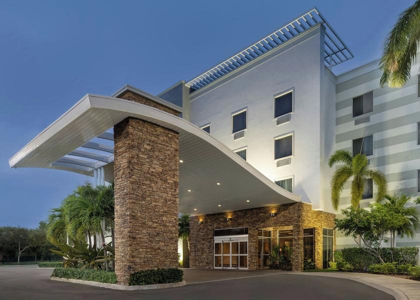 Florida Delray Beach Exterior Detail