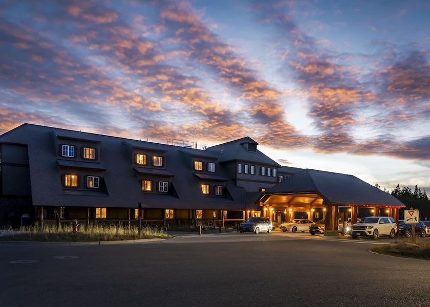 Wyoming Yellowstone National Park Front of property