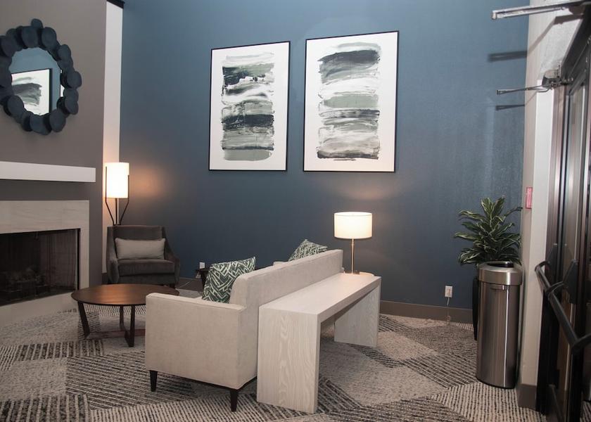 Mississippi Dundee Lobby