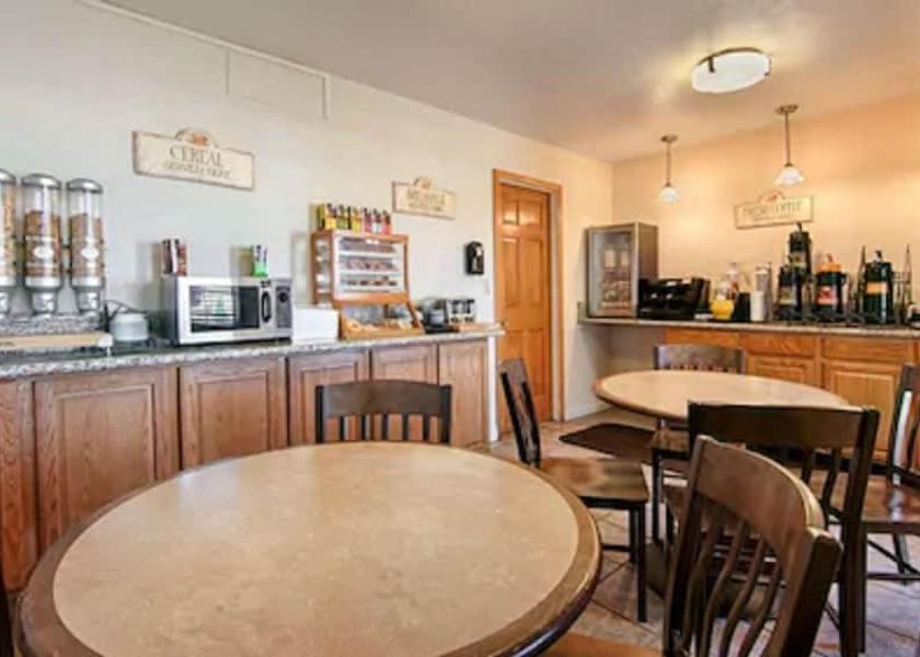 California Alturas Restaurant