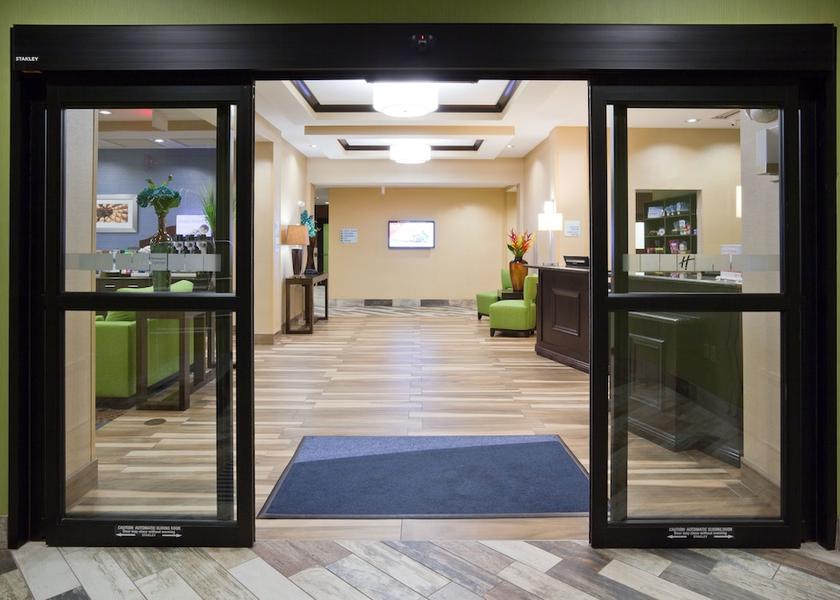 Iowa Fort Dodge Lobby