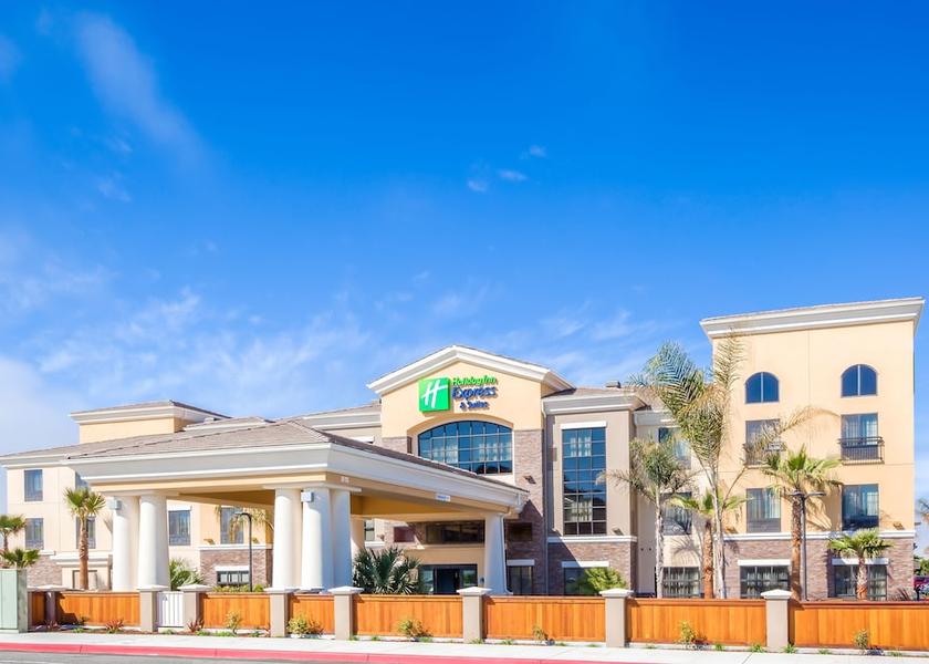 California Eureka Exterior Detail