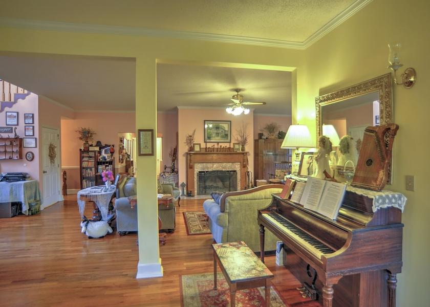 Tennessee Sevierville Lobby