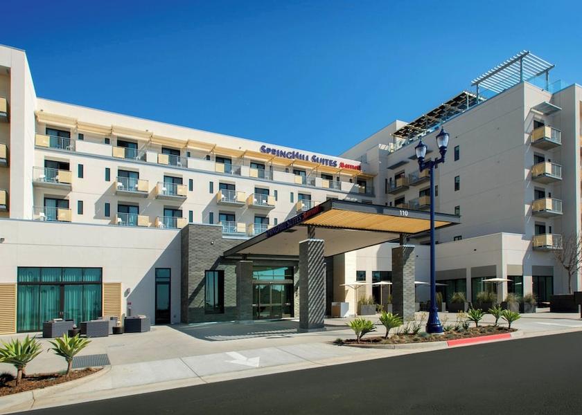 California Oceanside Exterior