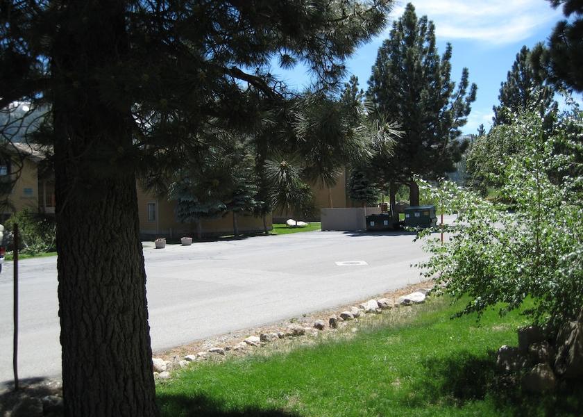 California Mammoth Lakes Exterior Detail
