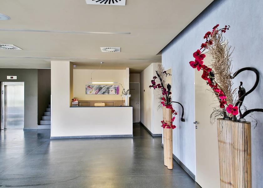 Central Bohemia (region) Horomerice Check-in Check-out Kiosk