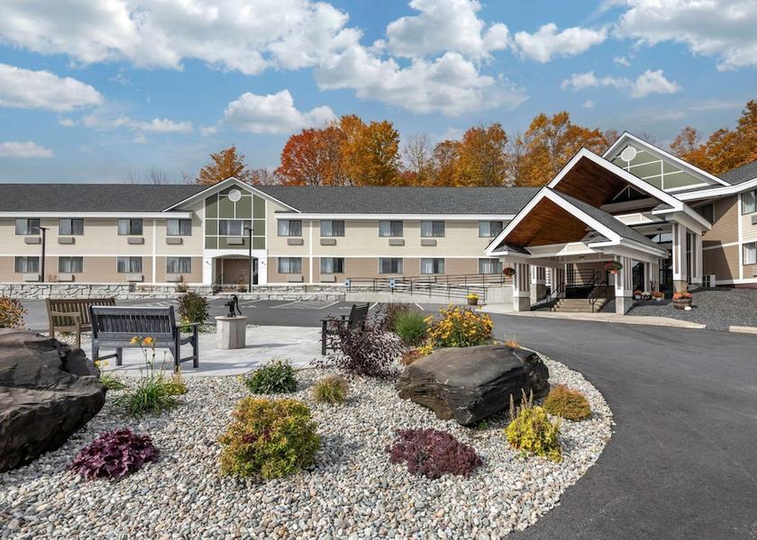 Ohio Montpelier Exterior Detail