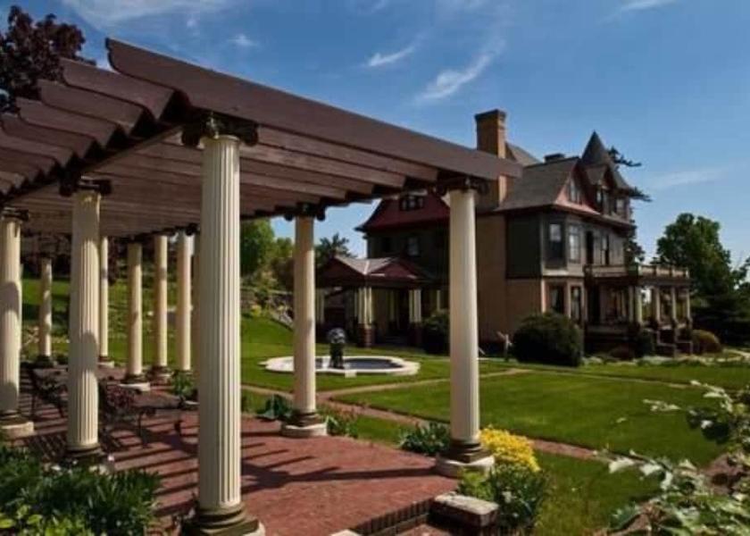 Wisconsin Bayfield Exterior Detail