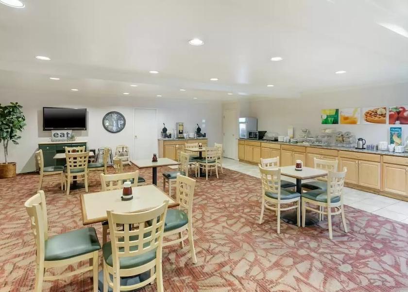 Arizona Payson Breakfast Area